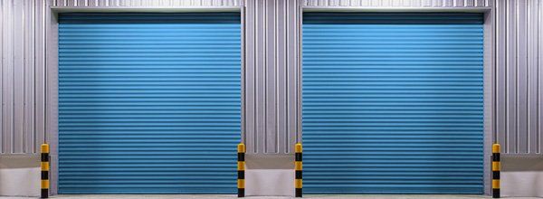 Commercial garage door