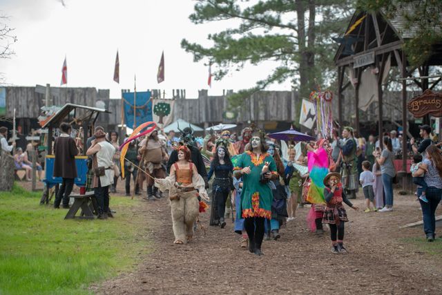 Chess Master to the King, Leonard - Sherwood Forest Faire