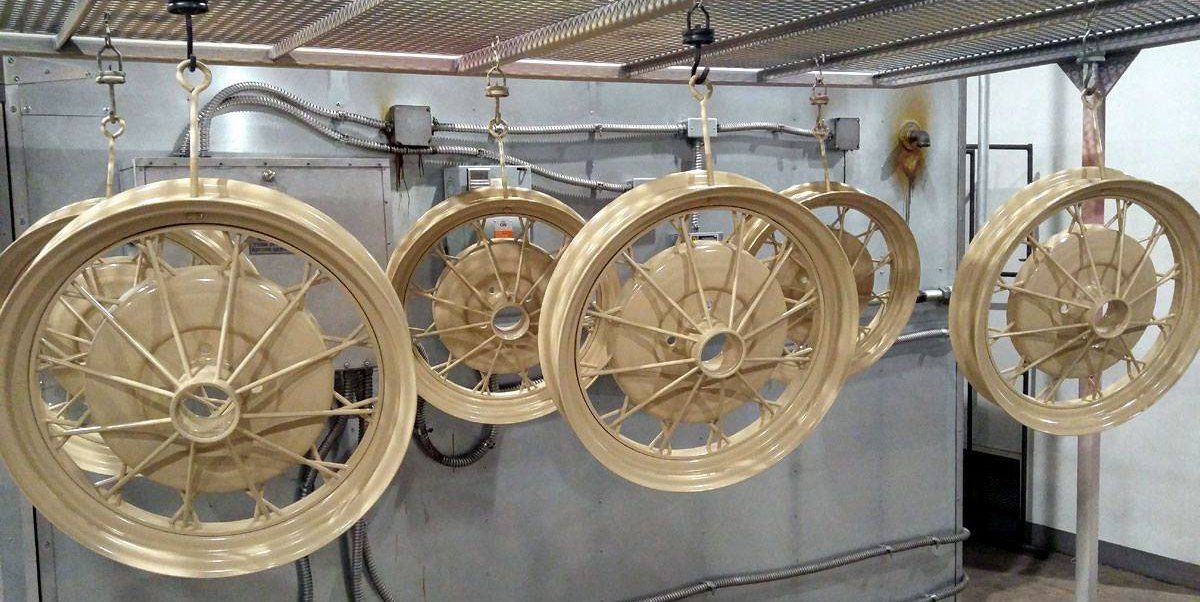 Powder coating for vehicle parts