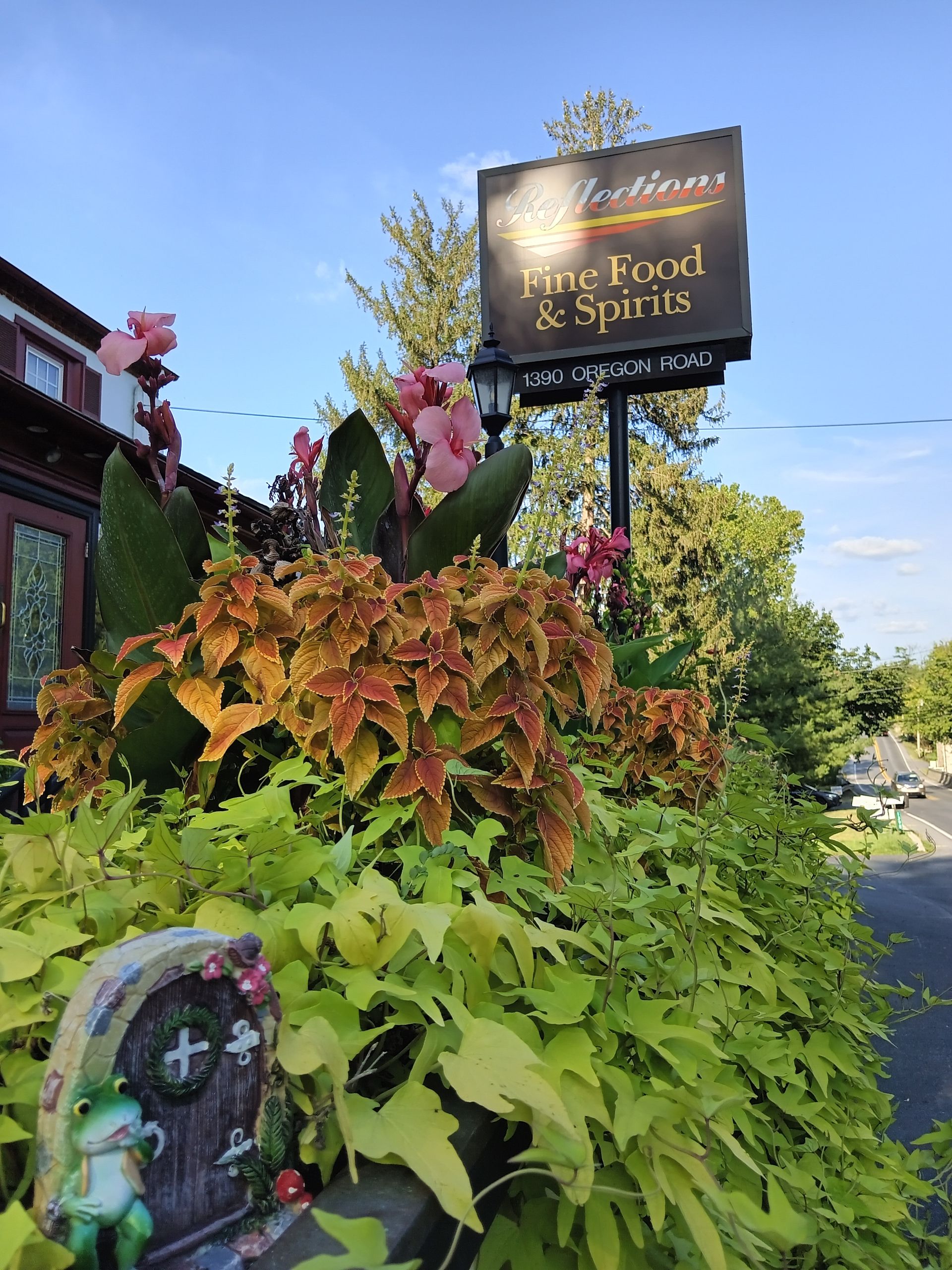 Reflections Restaurant sign