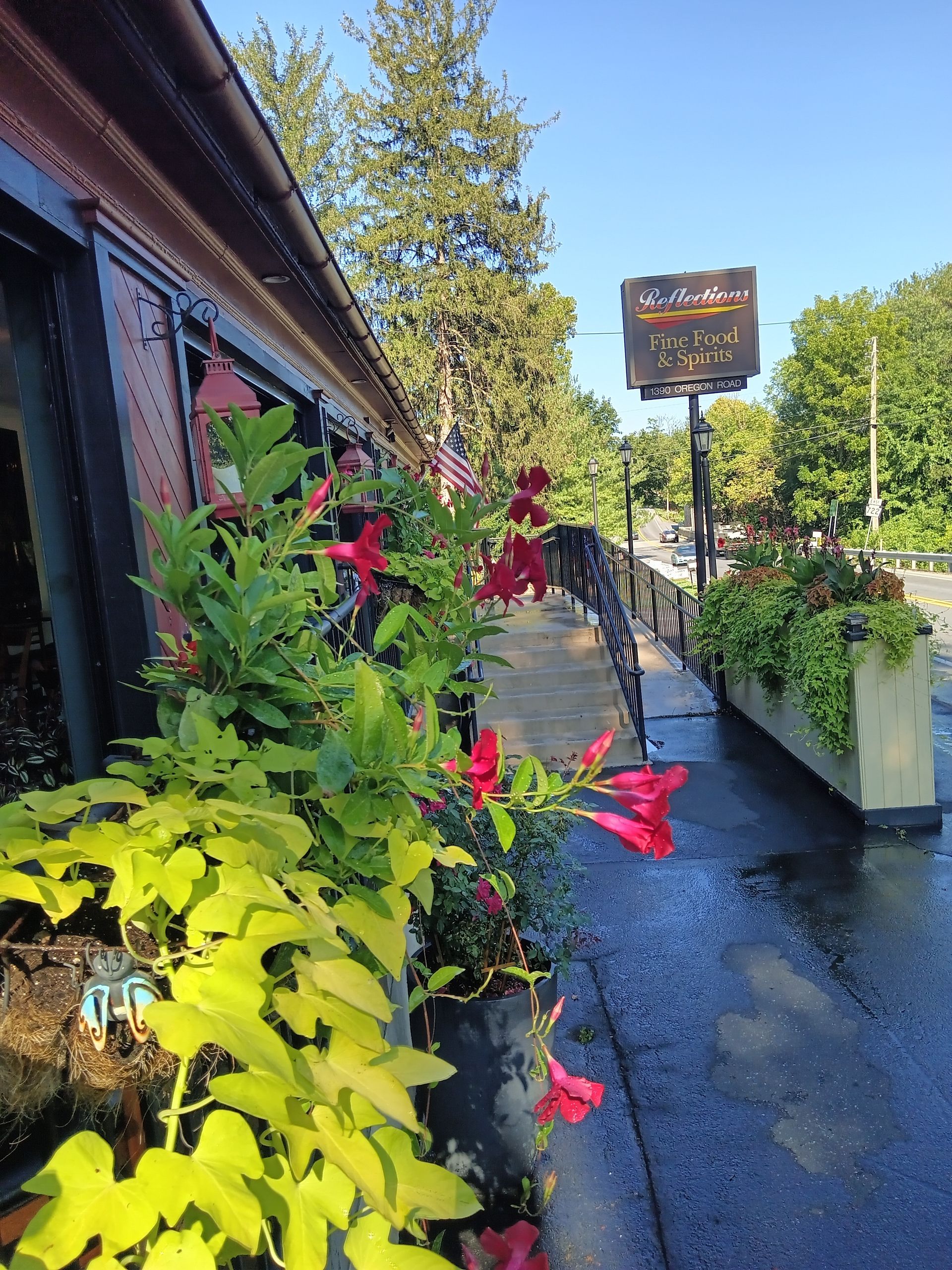 Reflections Restaurant exterior