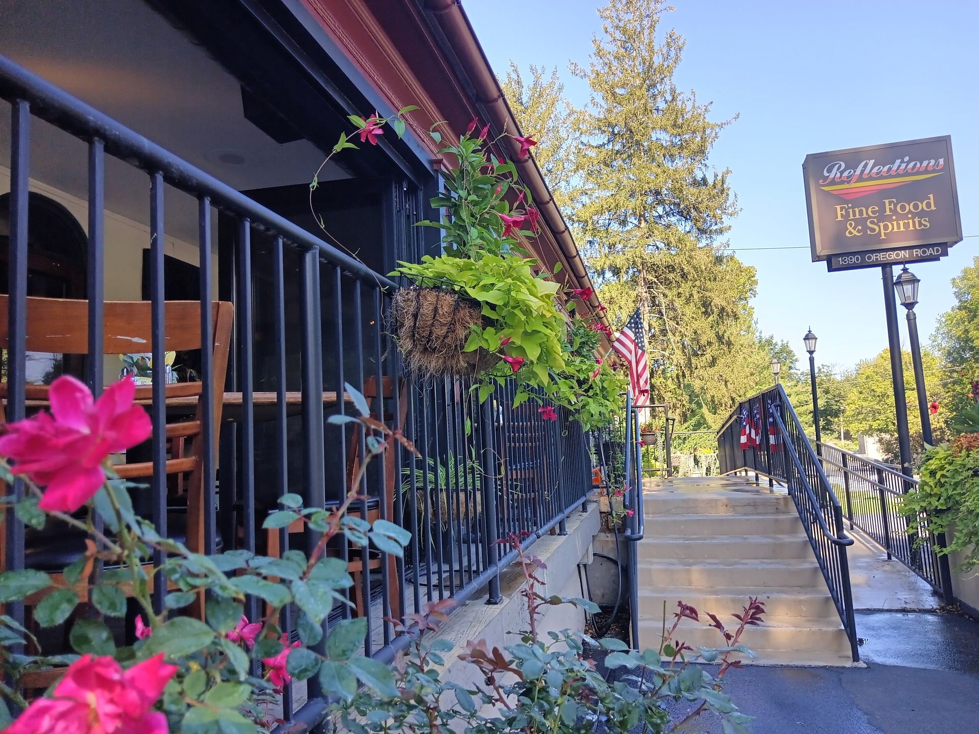 Reflections Restaurant exterior