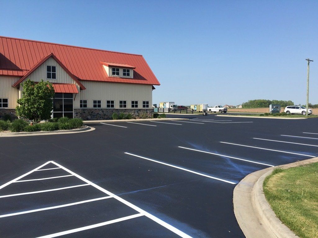 Seal coating | Asphalt Sealing | Seymour, WI | Green Bay WI