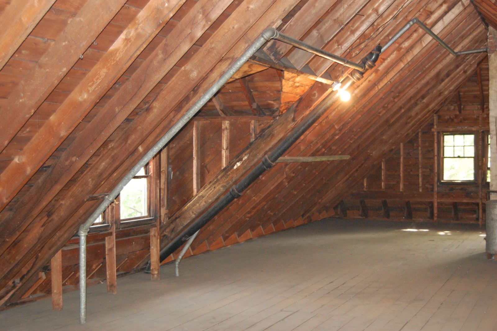 Attic after cleaning the junk