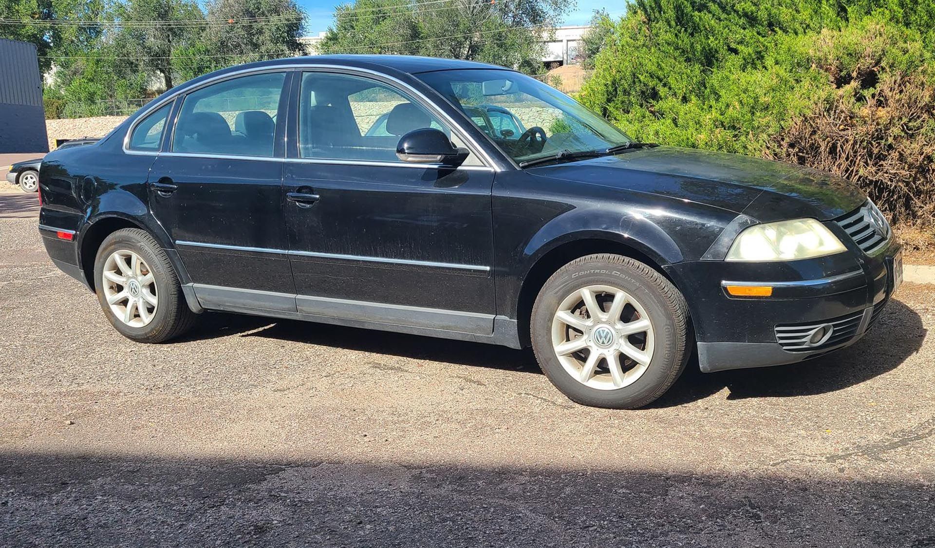 Black 2004 VW Passat 