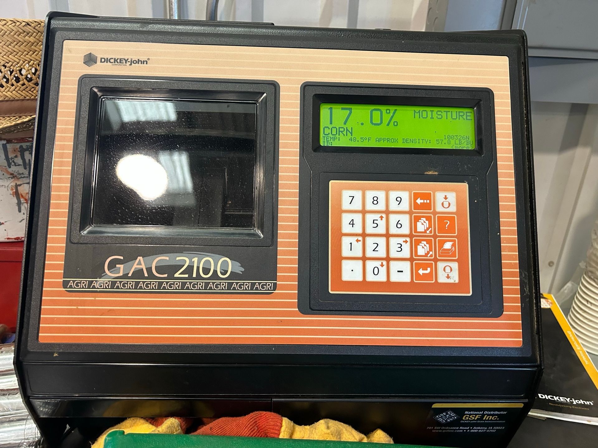 A machine that says gac2100 on it