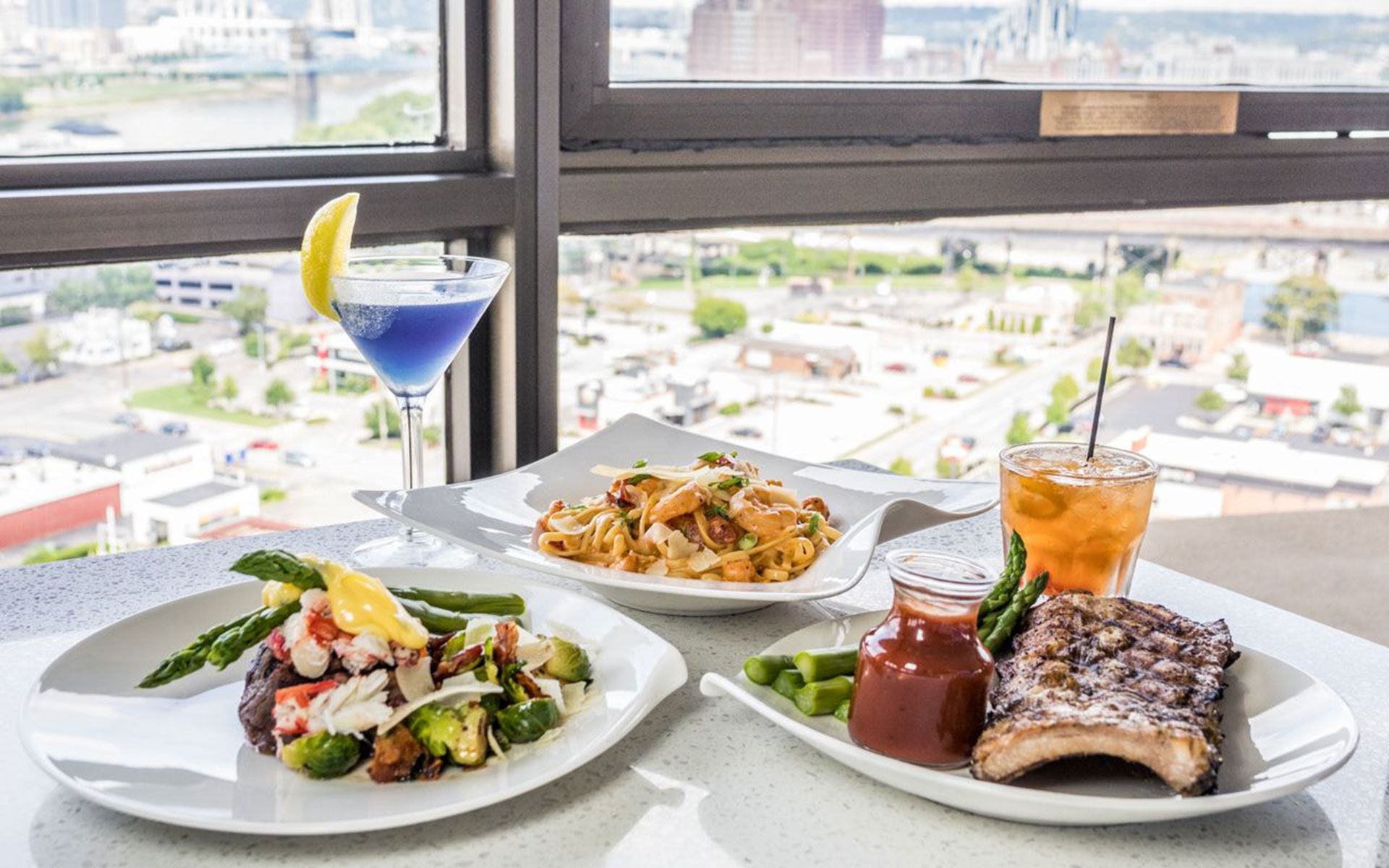 Sunday Brunch | Eighteen at the Radisson | Cincinnati, OH \u0026 Covington, KY, image size:1920x1200