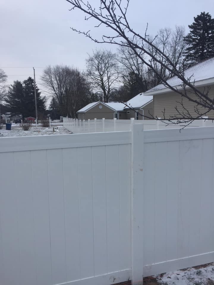 vinyl fence