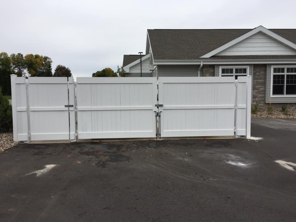 vinyl fence