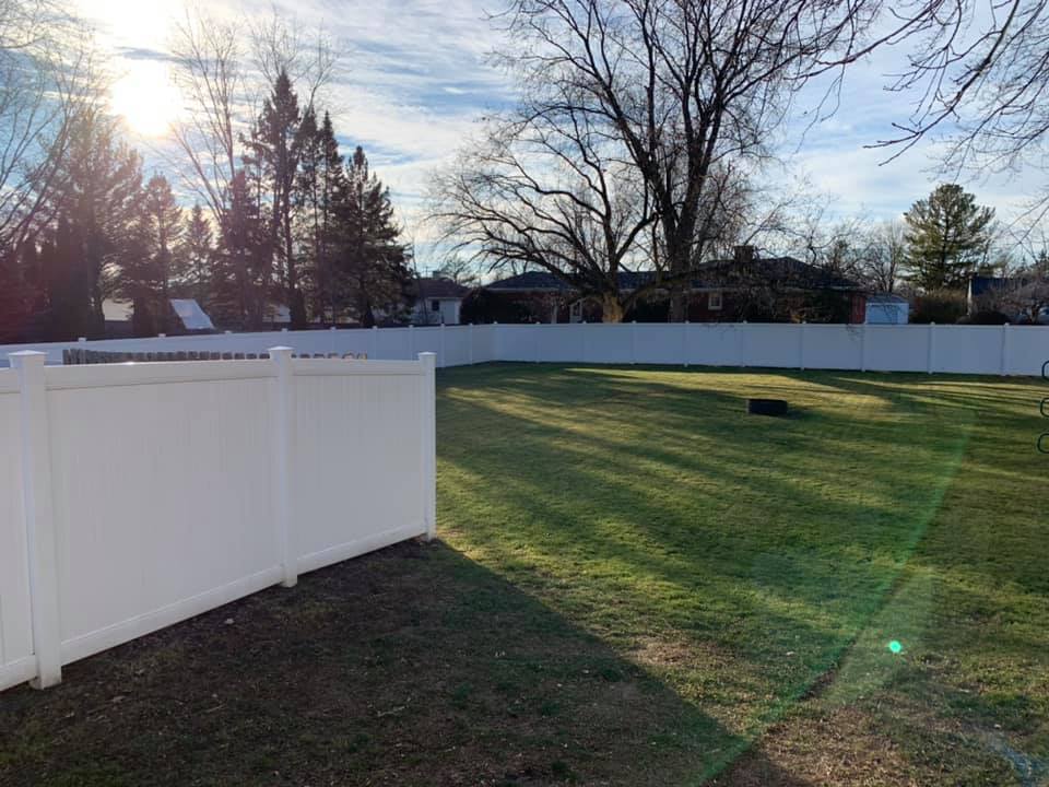 vinyl fence