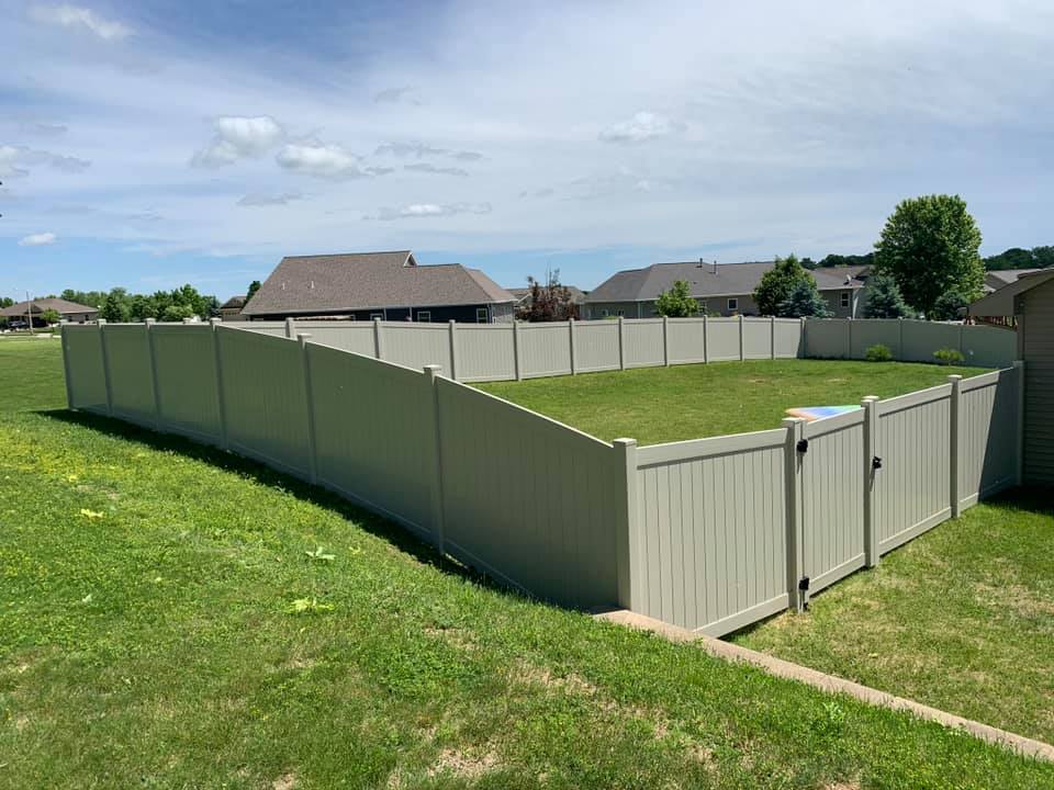 vinyl fence