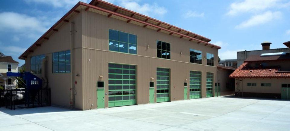Commercial garage doors