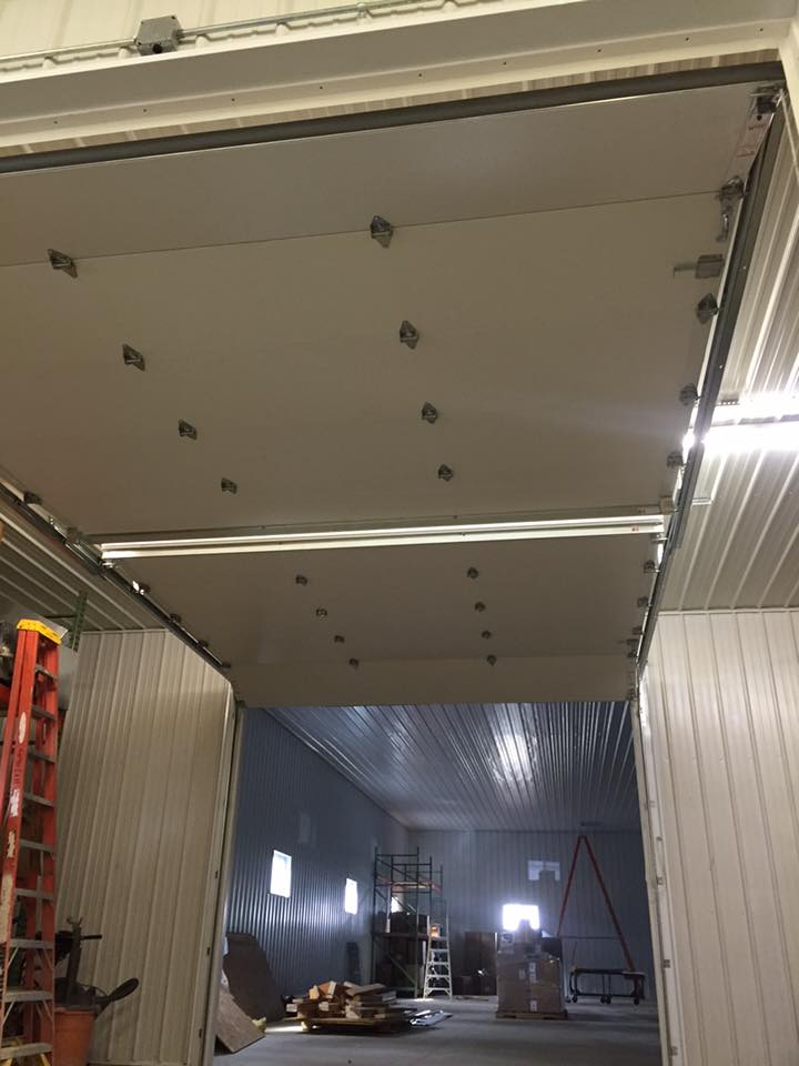 Sliding garage door