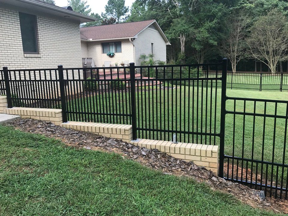 Aluminum fence