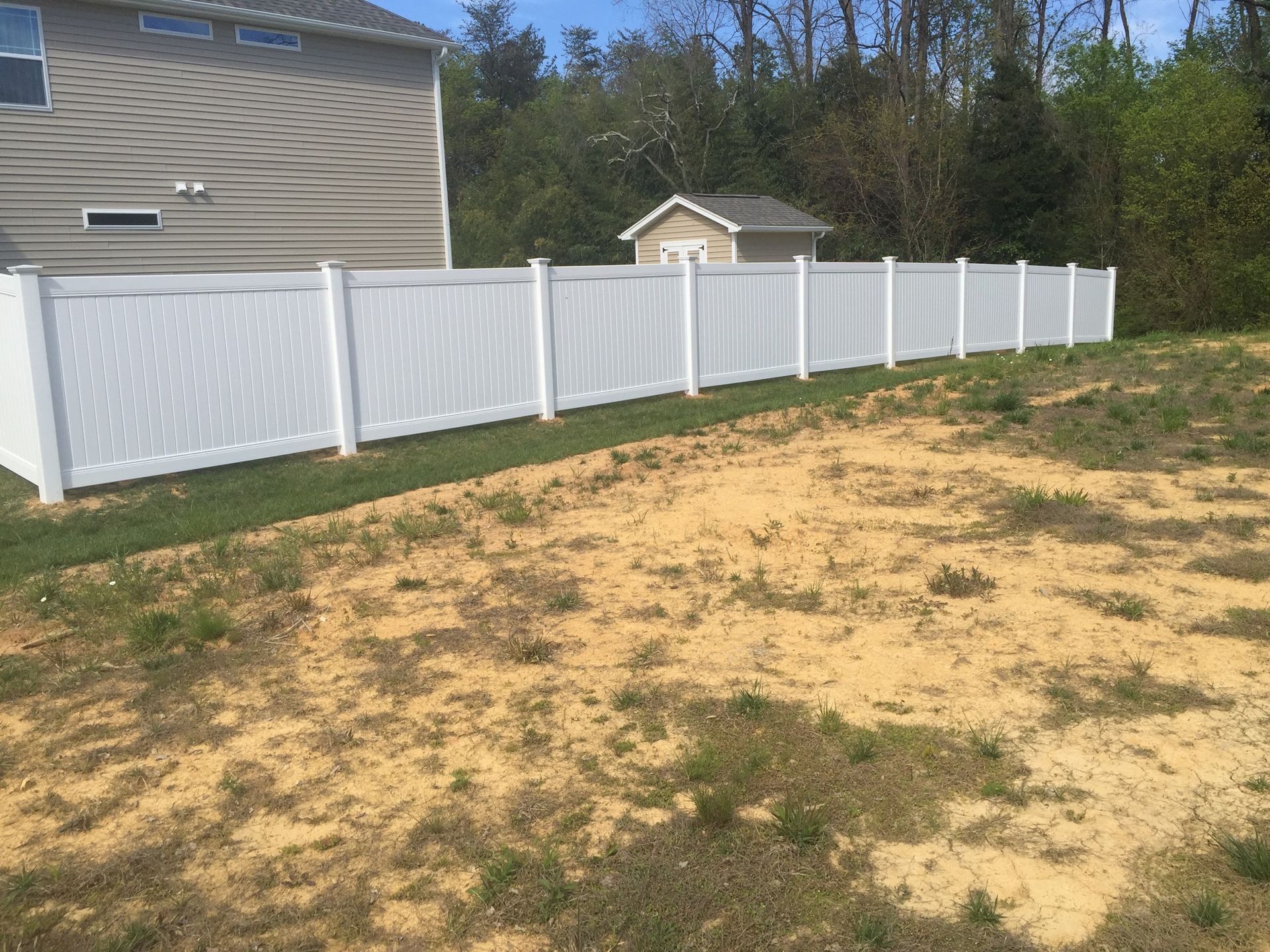 Residential vinyl fence long install