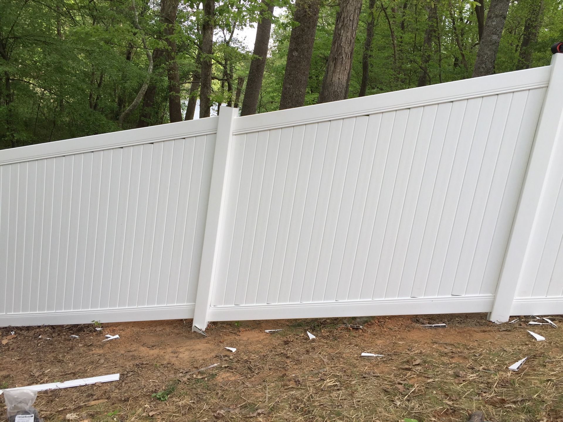 Reliable vinyl white fence installation