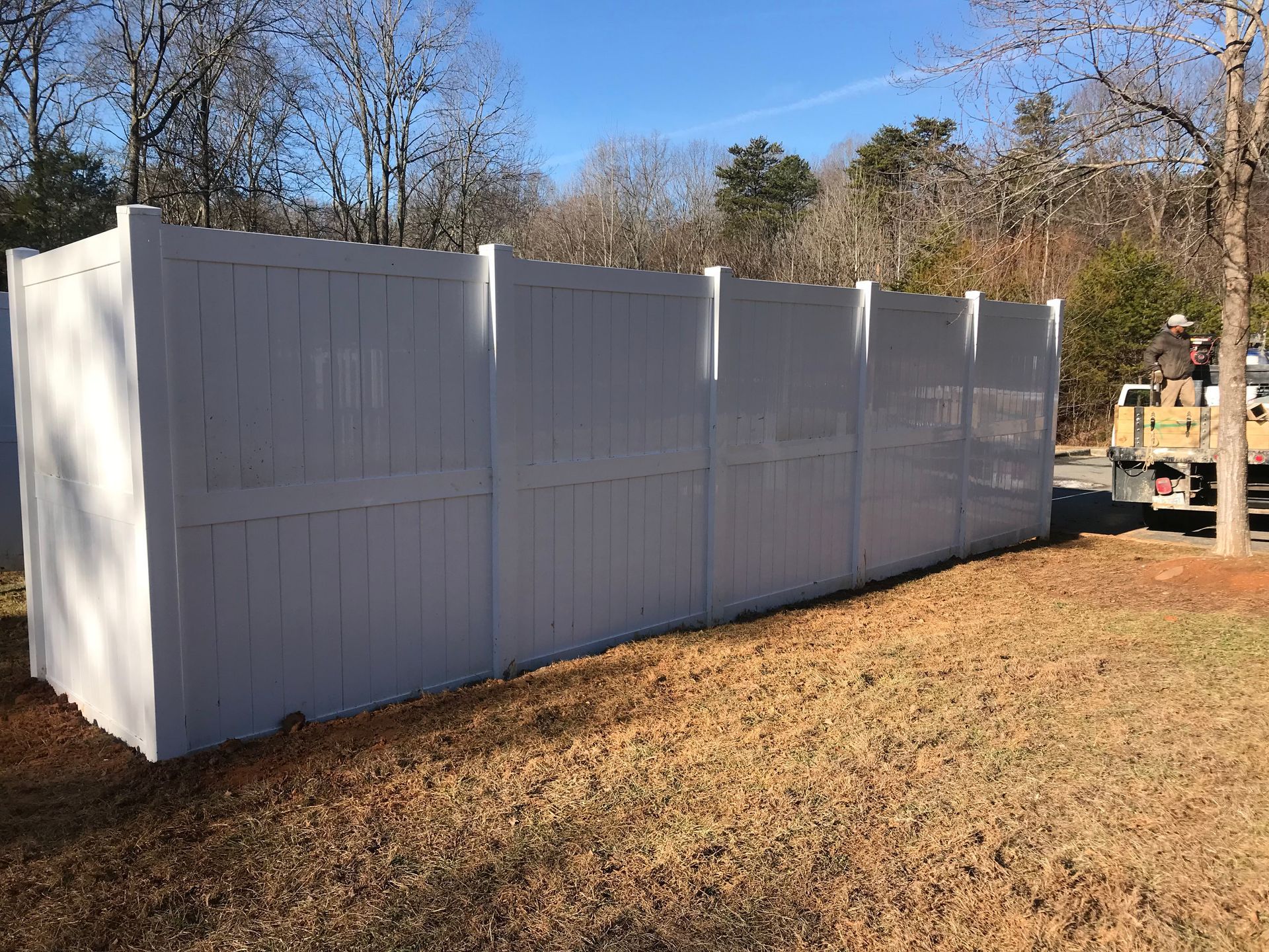 Best residential vinyl fencing installation