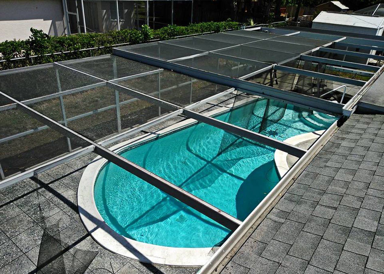 Pool cage screening