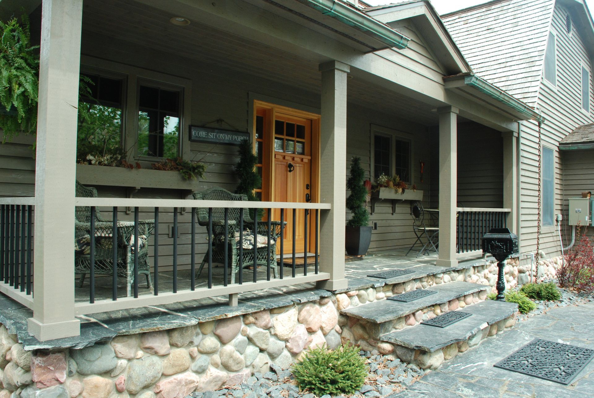Stone work at the entrance of home