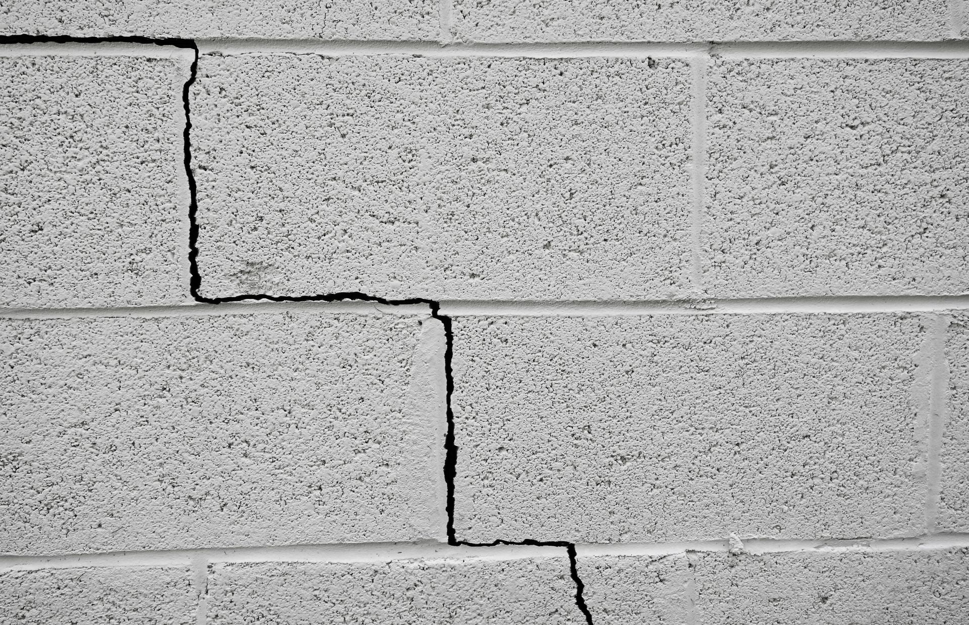 basement wall crack repair