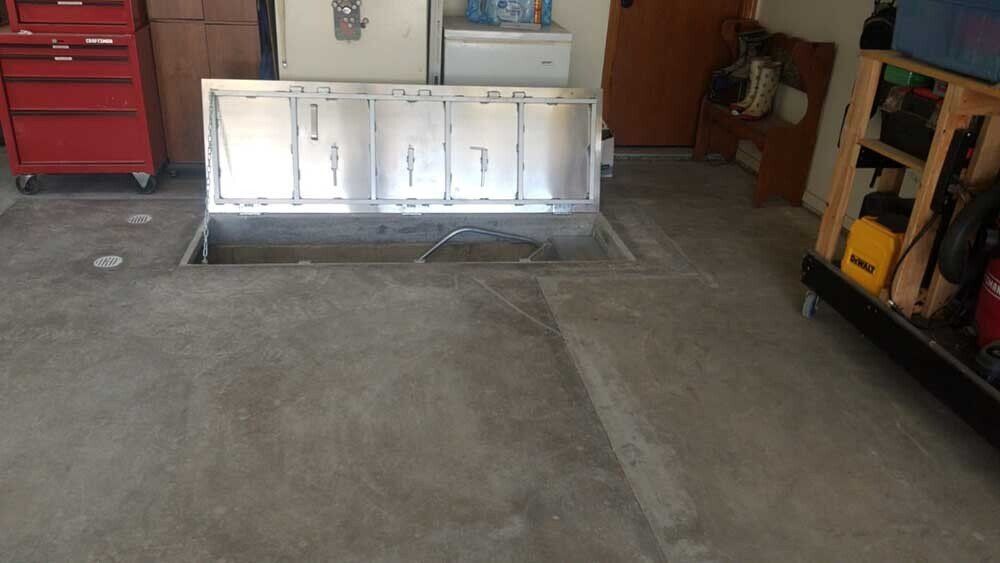 InGarage Storm Shelter Flush Door Goltry, OK