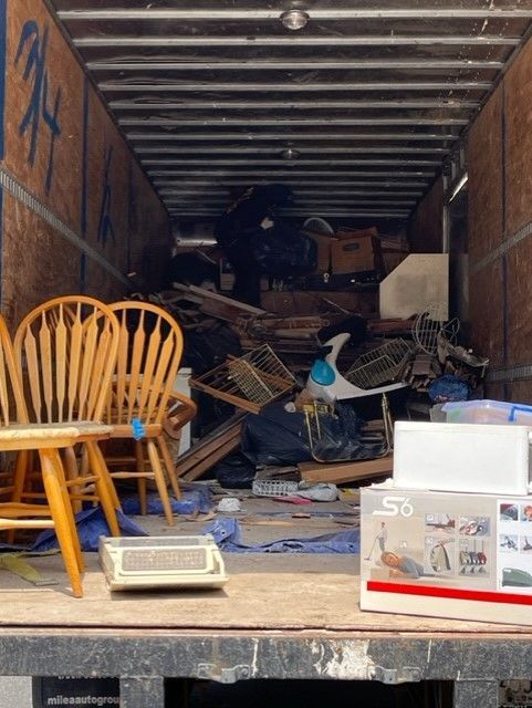junk inside the truck