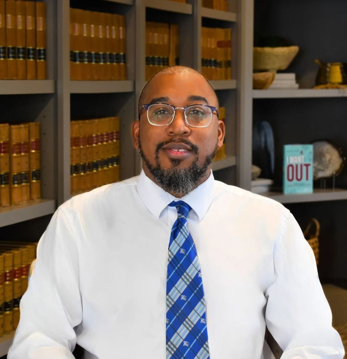 Photo of Allen Thomas