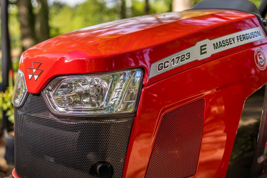 Uploclose of tractor with loader