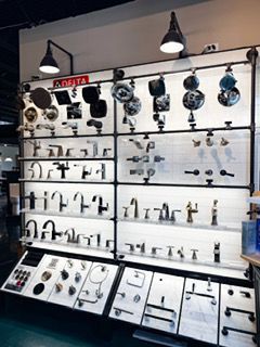 A wall filled with lots of different types of hardware.