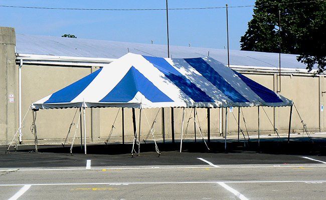 Rope Tent Rental | Pole Party Tent Rental | Springfield, OH