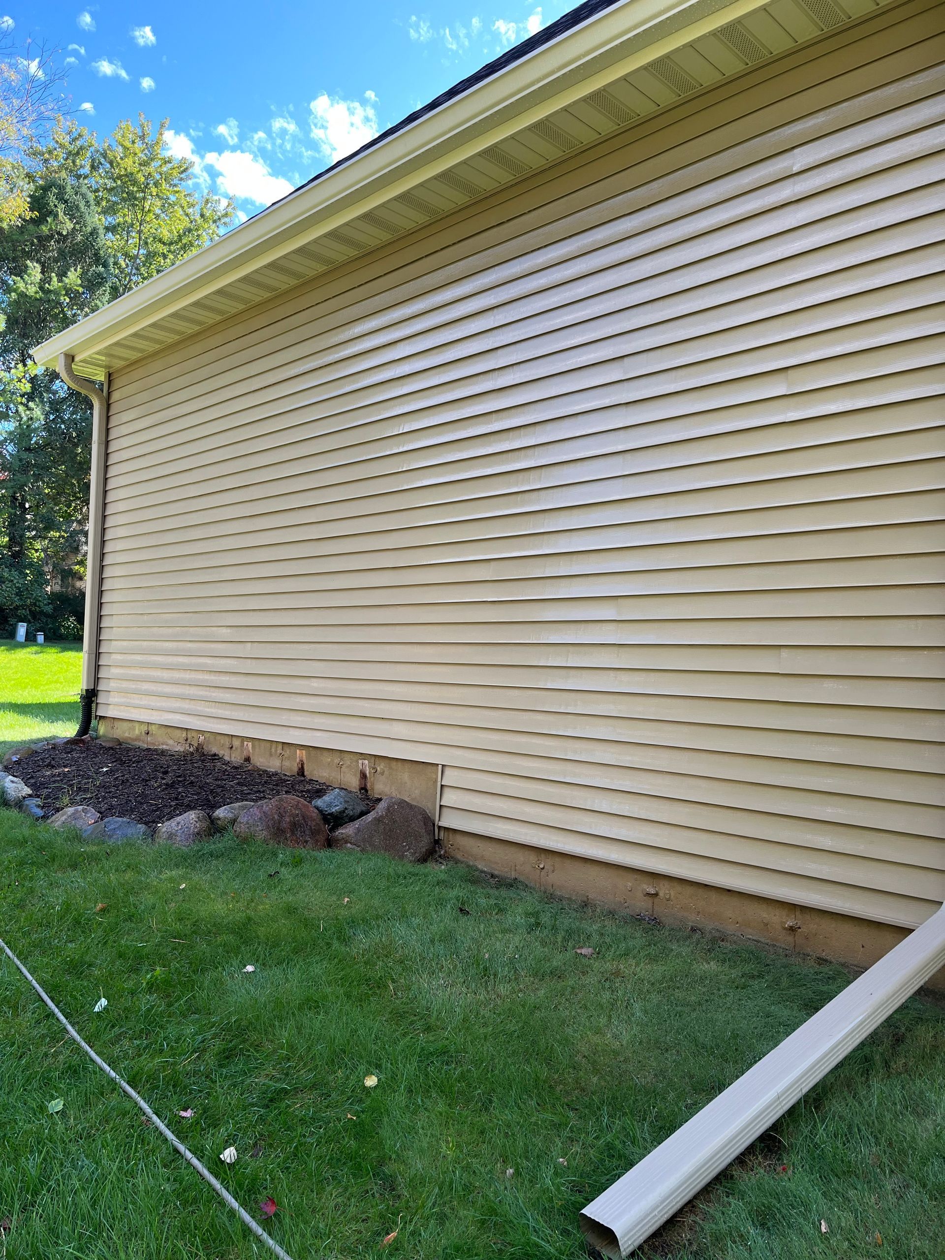 residential siding pressure wash - after