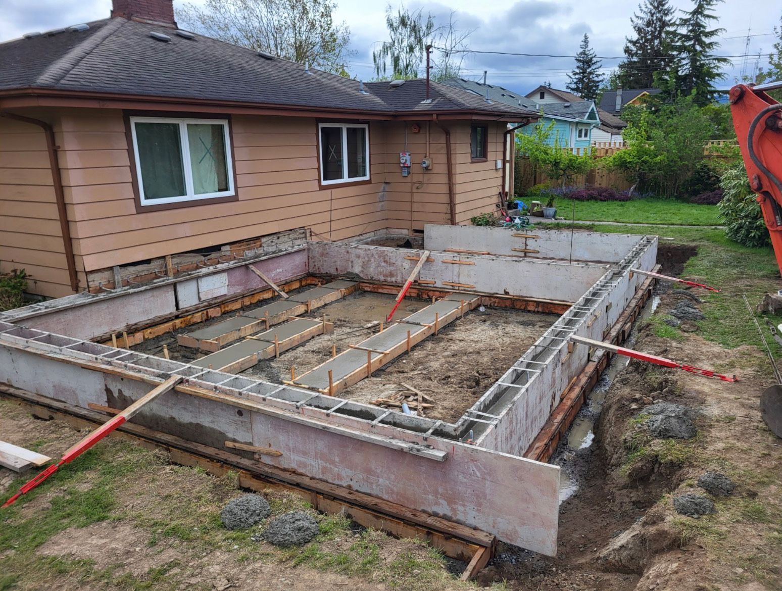 Concrete walls for an additional room