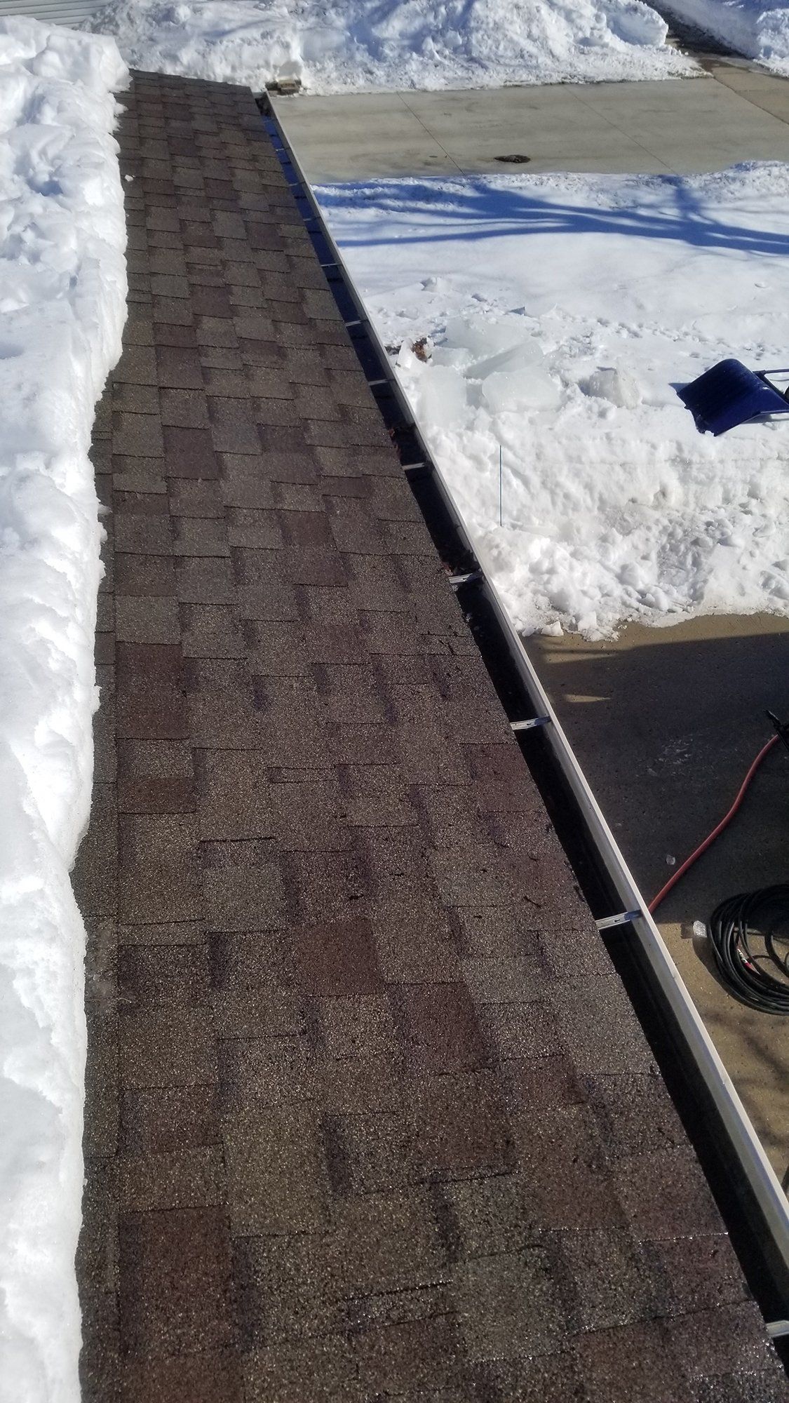 Roof ice removal