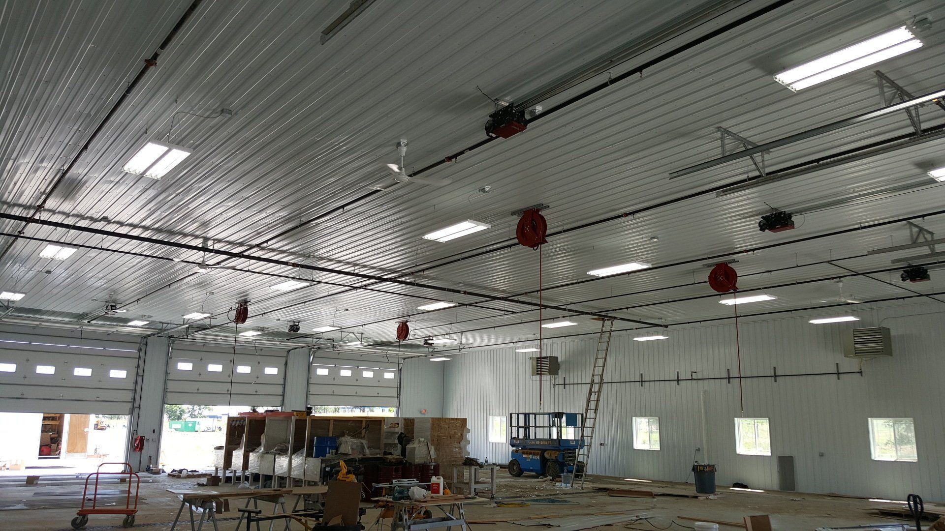 Industrial light installation