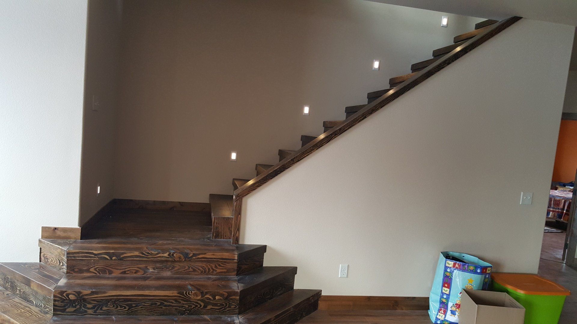 Stairs and slate slabs light settings