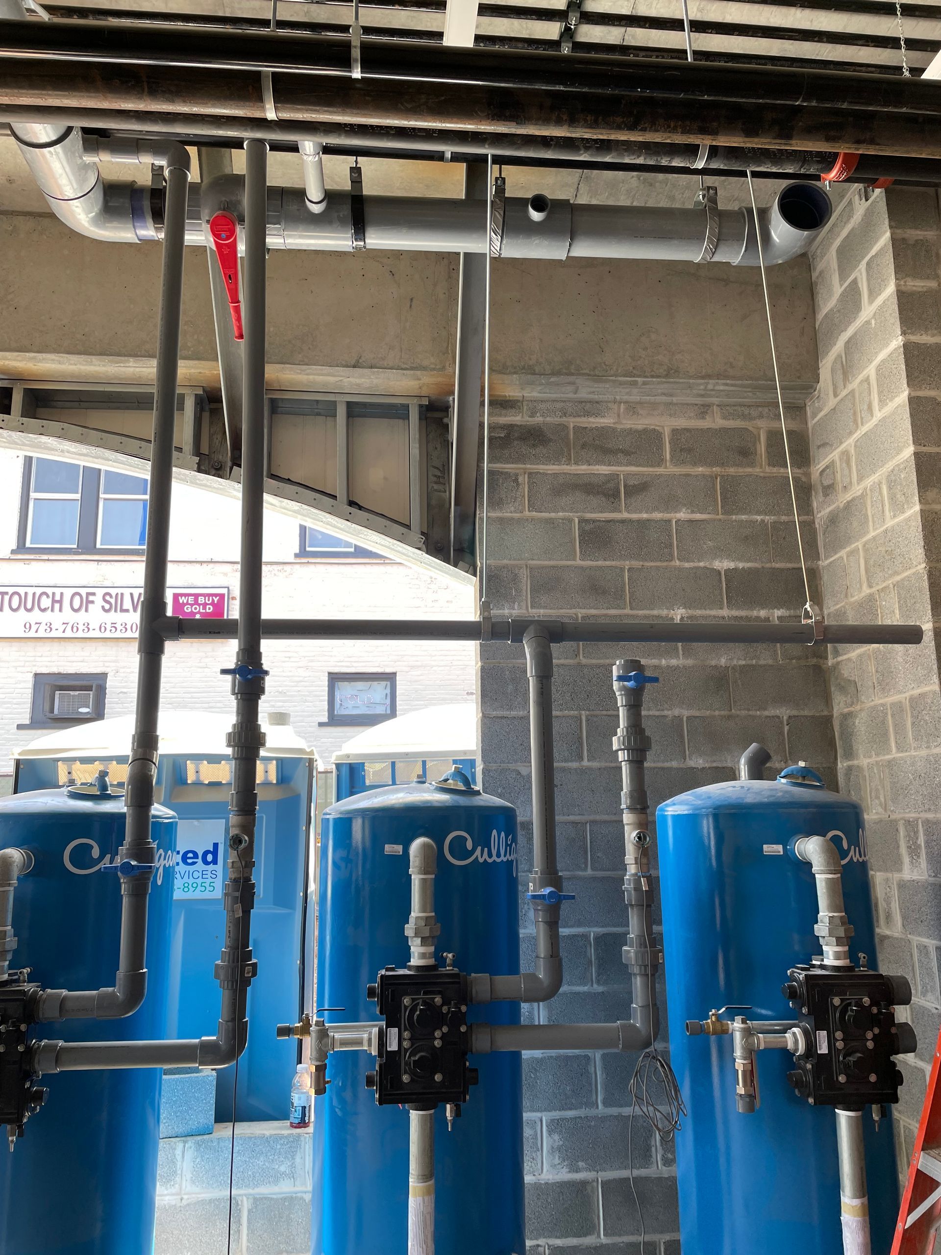 Point of entry water filtration system & water softener