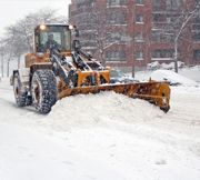 Snow removal tractor