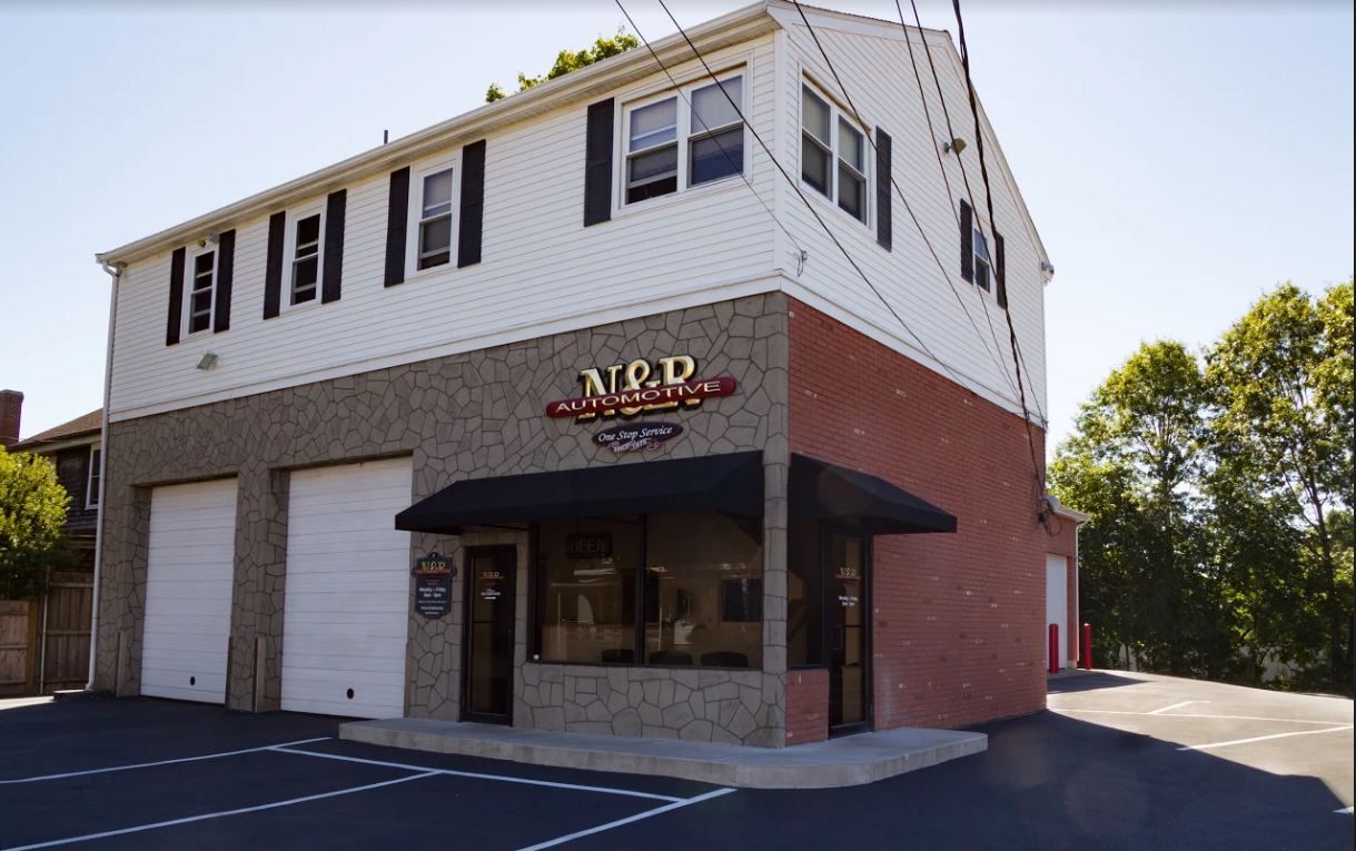 N&R Automotive image