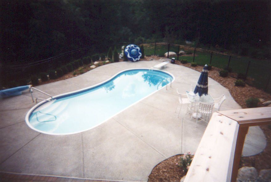 Kidney swimming pool
