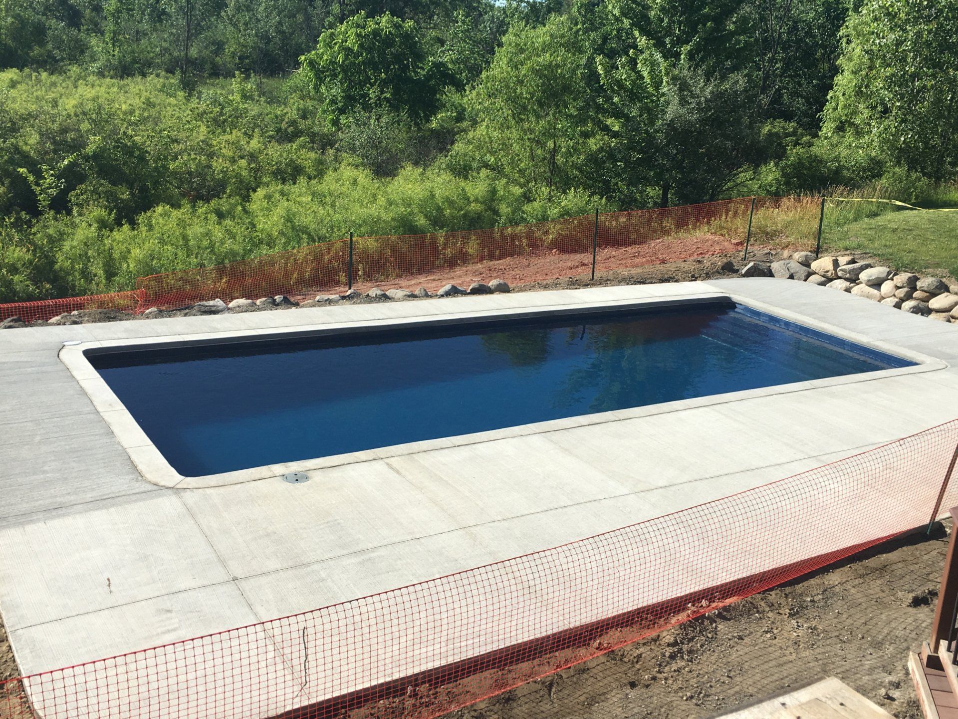 Rectangular swimming pool