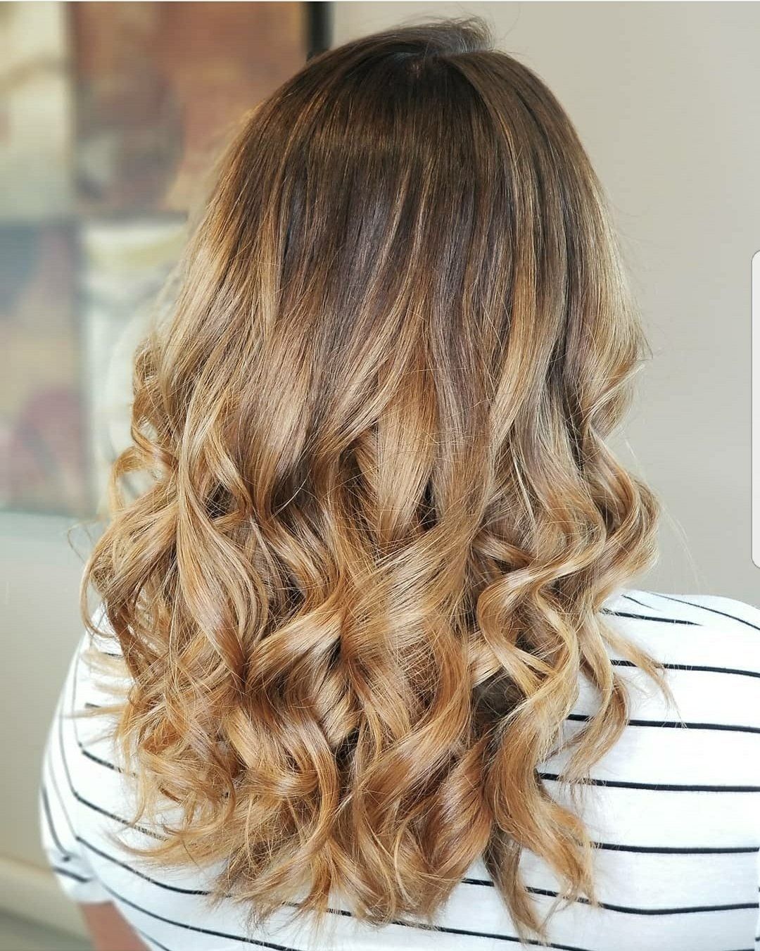 2--Robert-Anthony-Salon-image