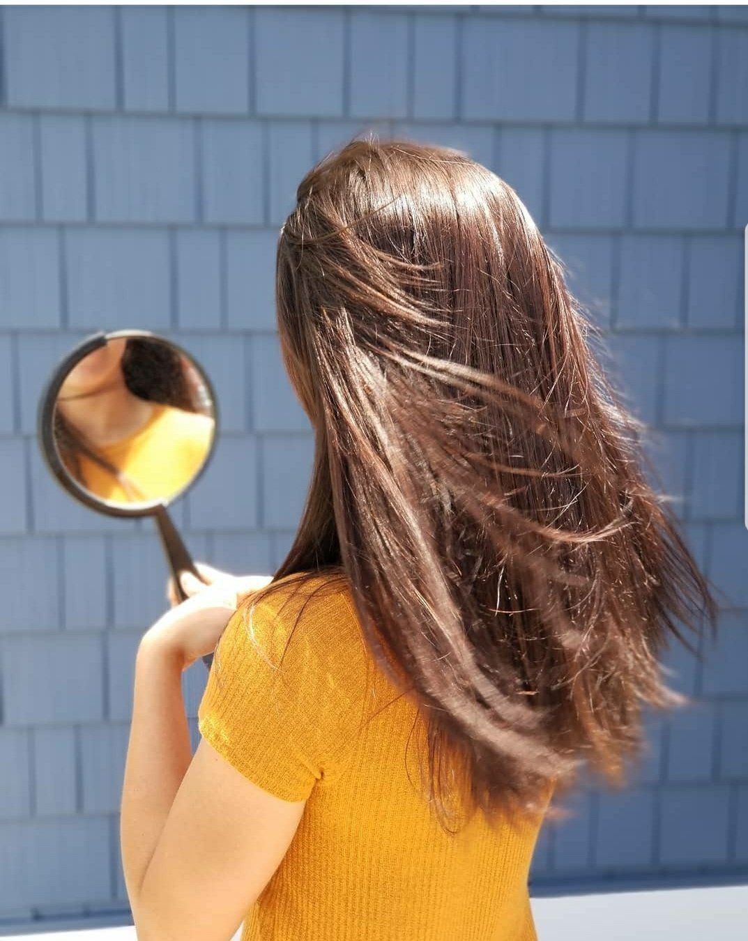 1--Robert-Anthony-Salon-image