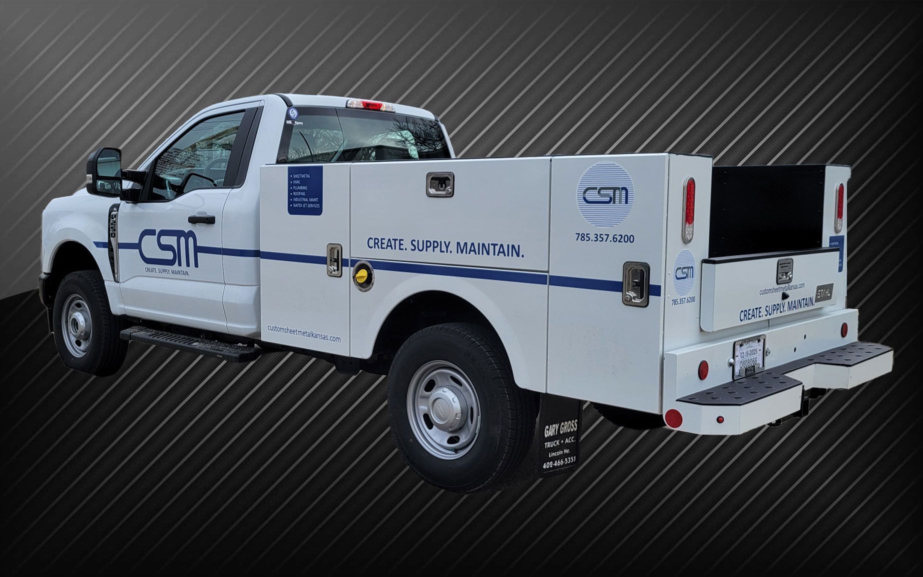 A white truck with csi written on the side