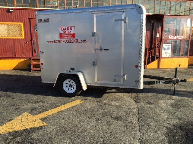 Enclosed cargo trailer