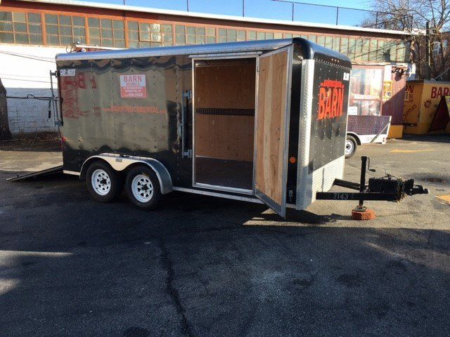 Enclosed cargo trailer