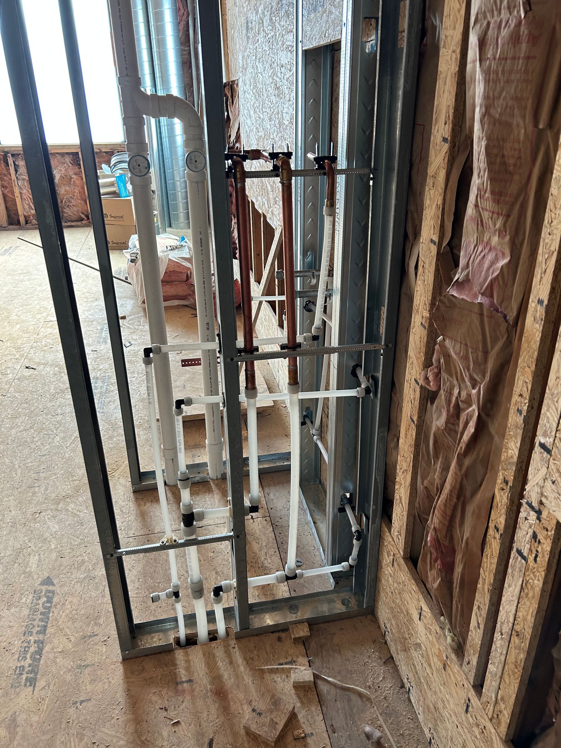 A room with a lot of pipes in it.