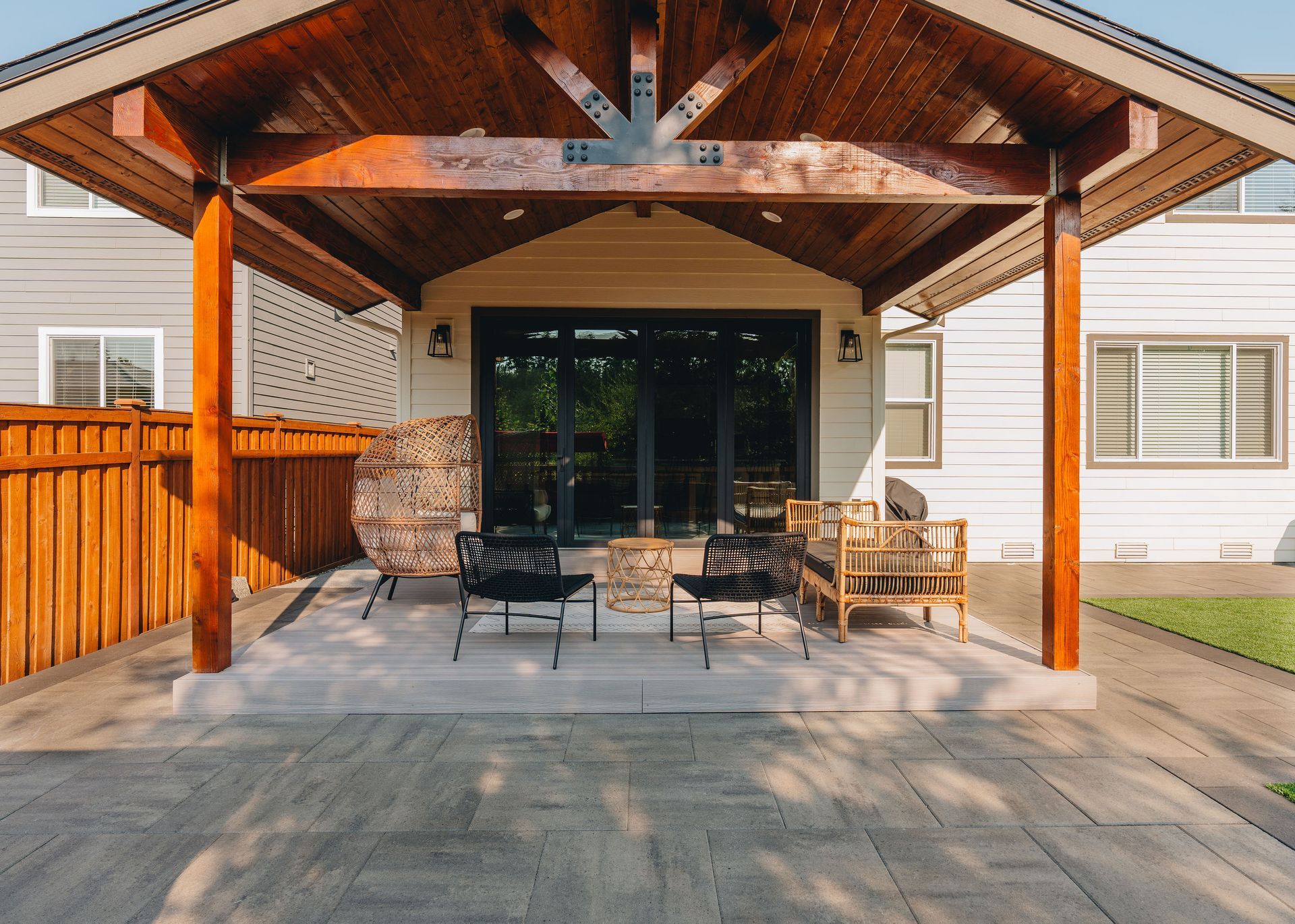 An attractive porch area of the Le project