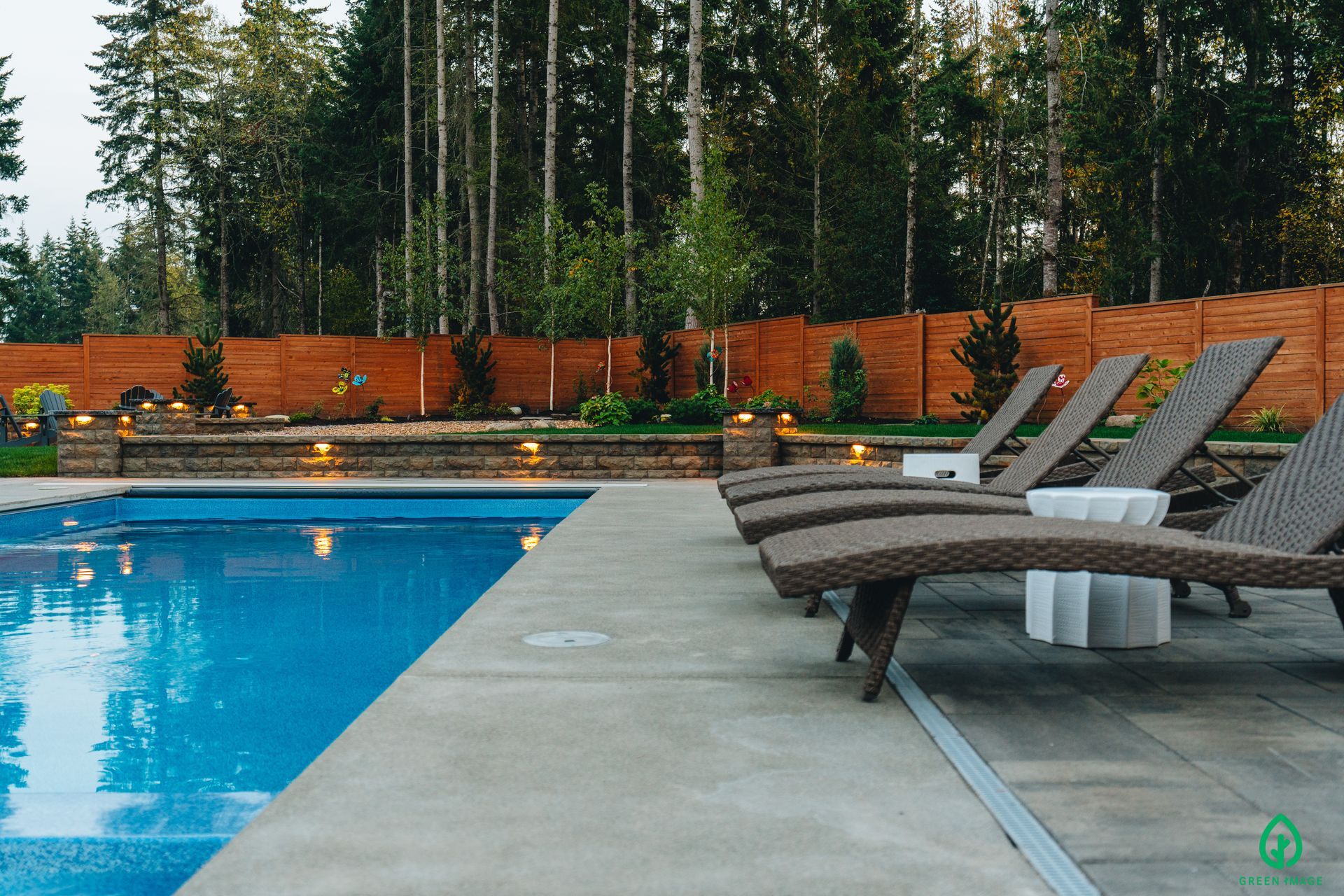 A pretty outdoor lighting design of the Adam project