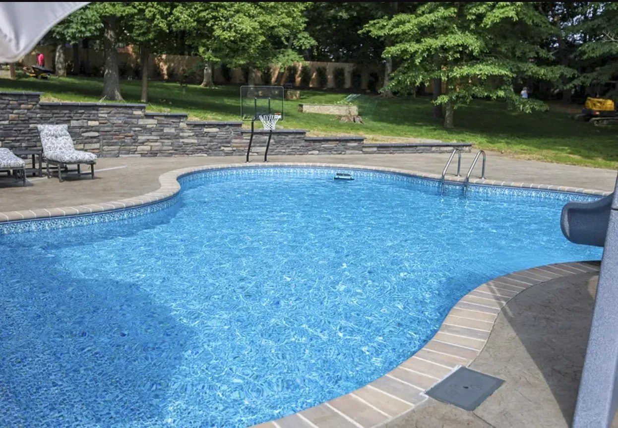 pool liner installation