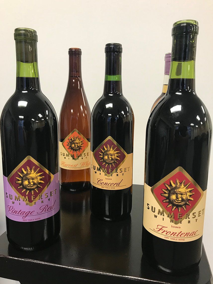 Sample print label on wine bottles